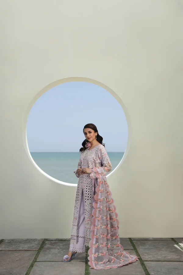 Maryam Hussain - Feroz - Image 2